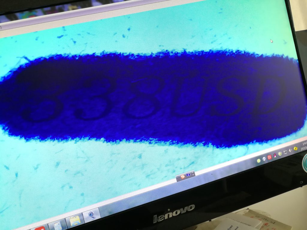 document detecting test on forensic magnifier HS525